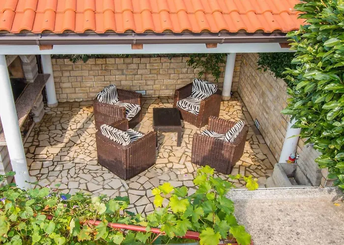 In 54397 * Crikvenica